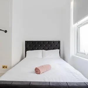 Tower Apartment's Apartment